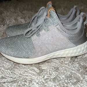 Women’s New Balance Size 9